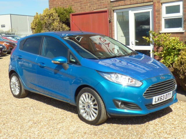 Ford Fiesta Hatchback 1.5 Tdci Titanium , Over 1000 Extras, 1 Blue