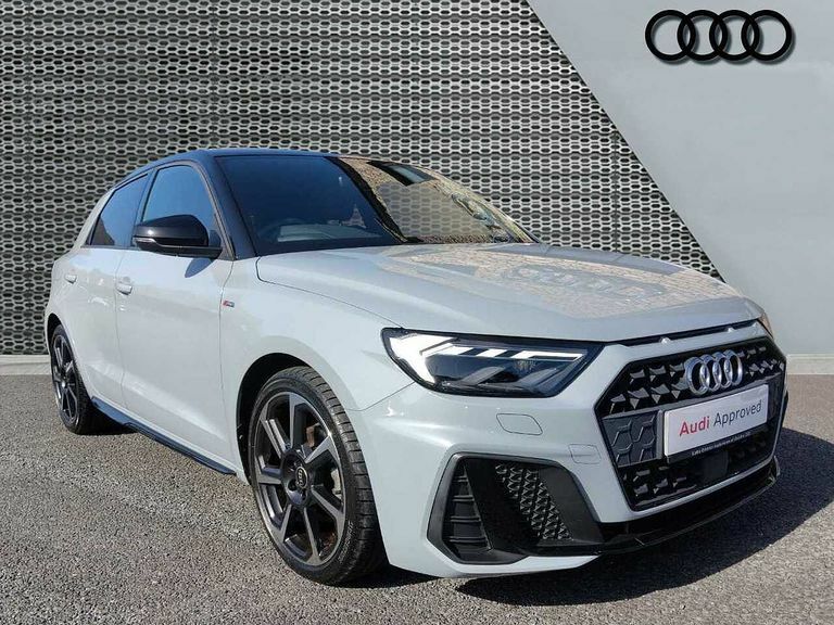 Audi A1 Black Edition 30 Tfsi 110 Ps 6-Speed Grey
