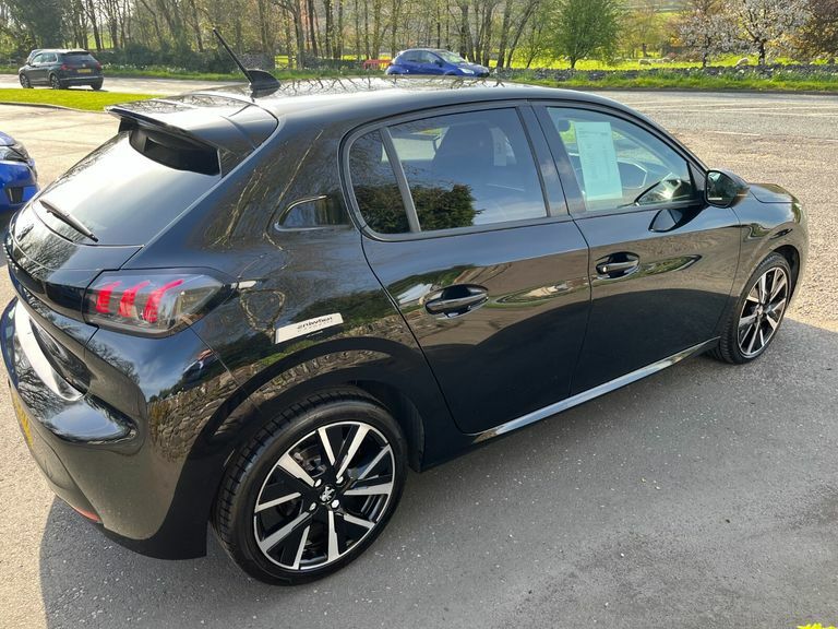 Peugeot 208 1.2 Puretech 100 Allure Premium KS70MTK Black #6