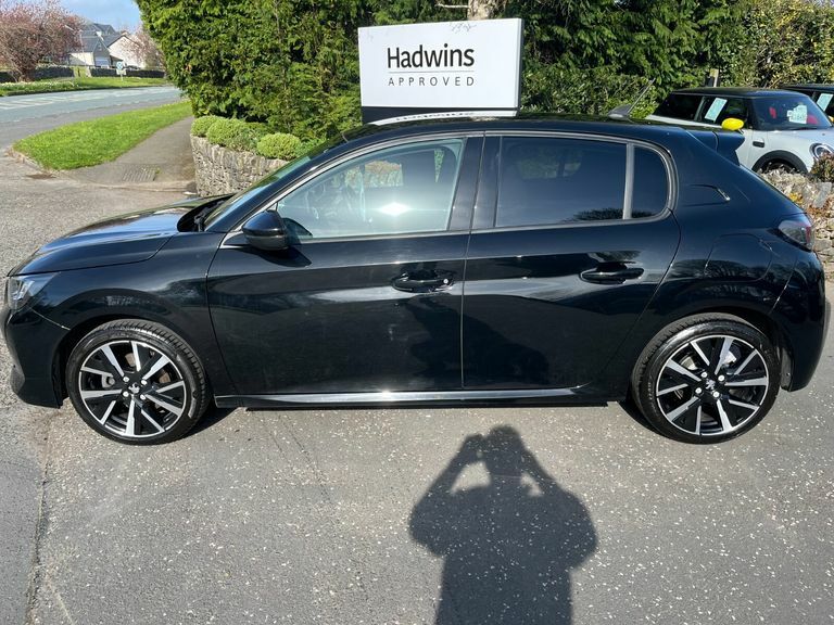 Peugeot 208 1.2 Puretech 100 Allure Premium KS70MTK Black #5