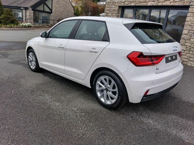 Audi A1 1.0 Tfsi 25 Sport Sportback S Tronic Euro 6 Ss  White #3