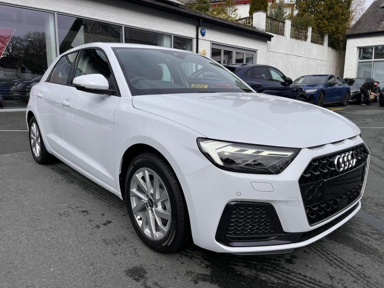 Audi A1 1.0 Tfsi 30 Sport Sportback Euro 6 Ss White