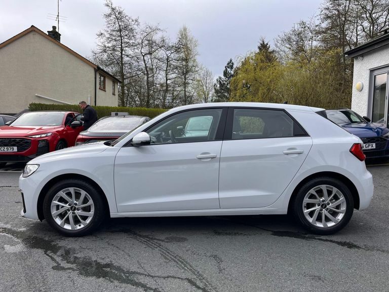 Audi A1 1.0 Tfsi 30 Sport Sportback Euro 6 Ss White #4