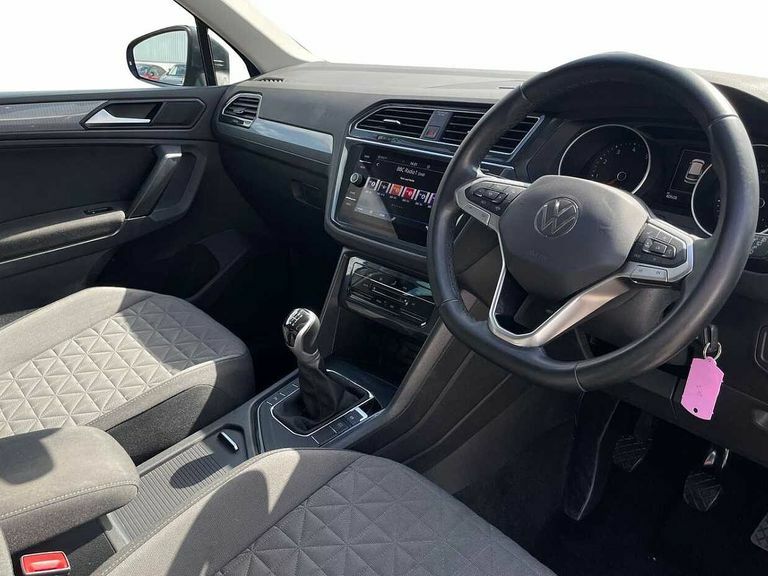 Volkswagen Tiguan 1.5 Tsi 150 Life PF22PRZ Grey #6