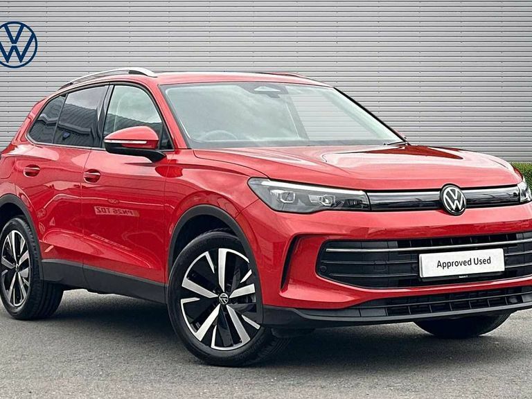 Volkswagen Tiguan 1.5 Etsi 150 Match Dsg Red