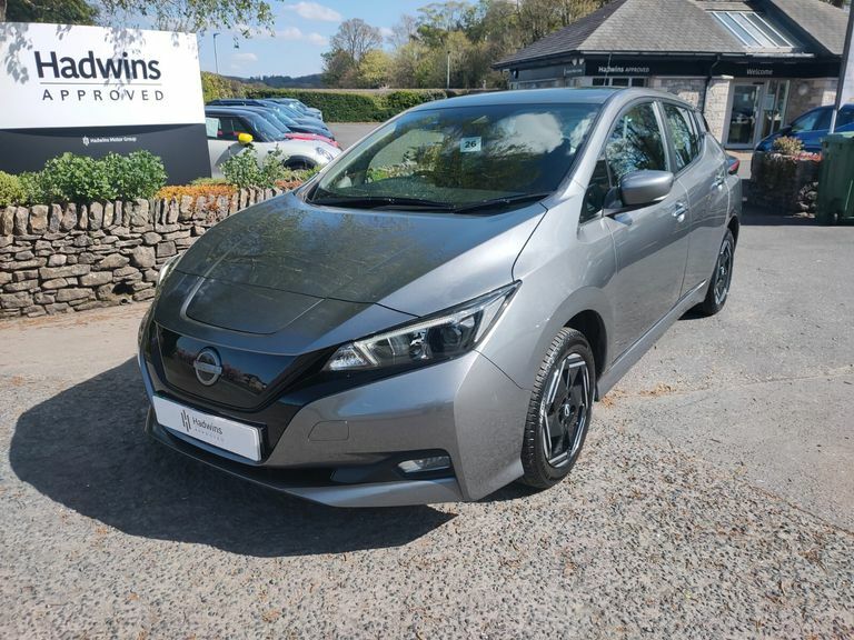 Nissan Leaf 110Kw Acenta 39Kwh Silver