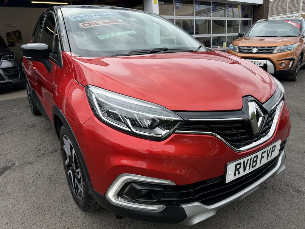 Renault Captur 1.5 Dynamique S Nav Dci 90 RV18FVP Red #2