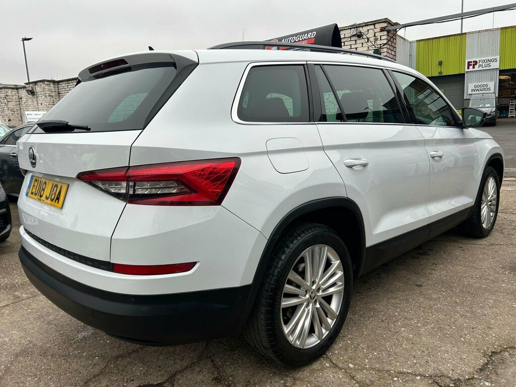 Skoda Kodiaq 1.4 Tsi Act Se L Dsg 4Wd Euro 6 Ss 7 Seat White #3