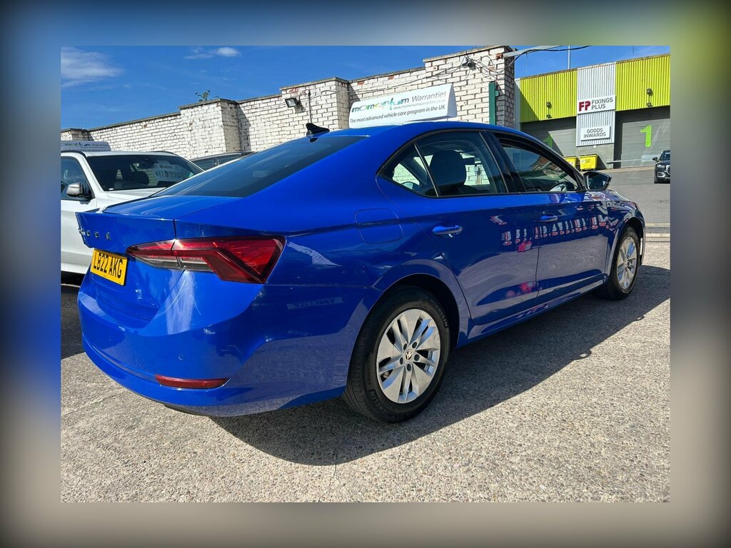 Skoda Octavia 1.5 Tsi Act Se Technology Euro 6 Ss LB22AKG Blue #3
