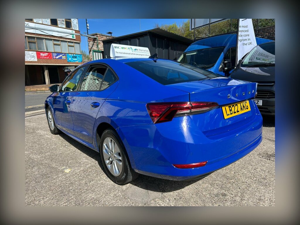 Skoda Octavia 1.5 Tsi Act Se Technology Euro 6 Ss LB22AKG Blue #4