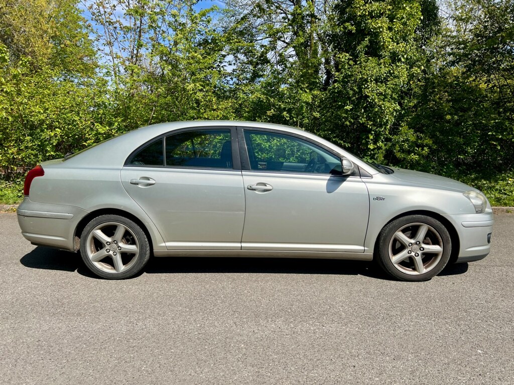 Toyota Avensis 2.2 D-4d T180 Silver #2
