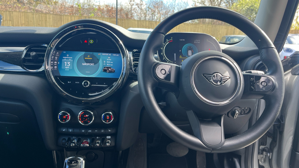 Mini Hatch 1.5 Cooper Classic Steptronic Euro 6 Ss PF72BHX Silver #5