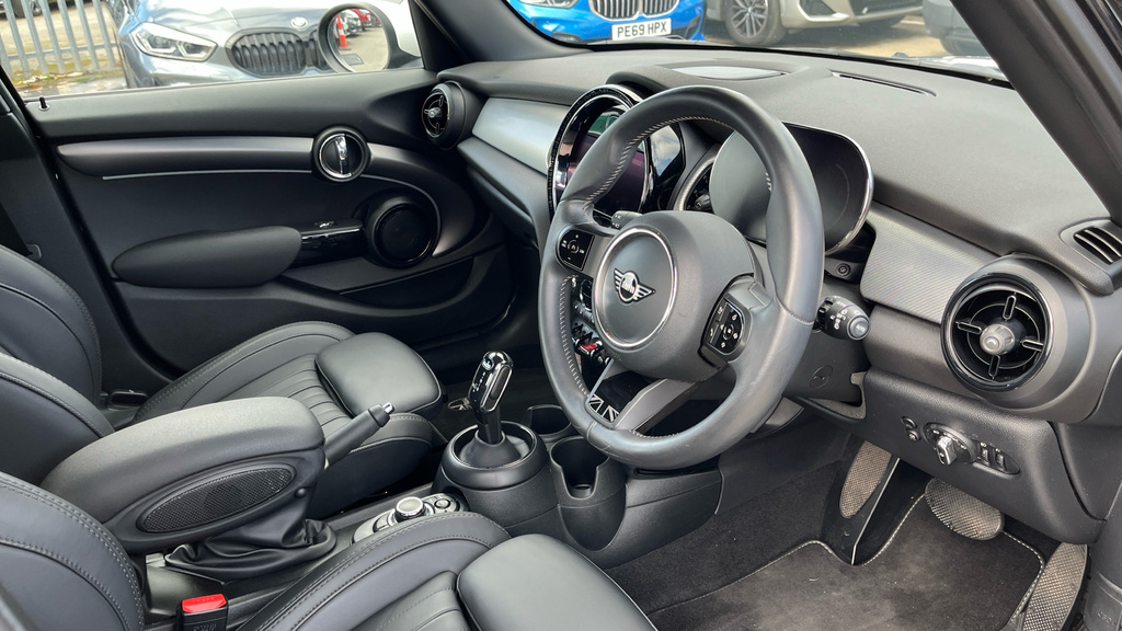 Mini Hatch 1.5 Cooper Exclusive Steptronic Euro 6 Ss Black #6
