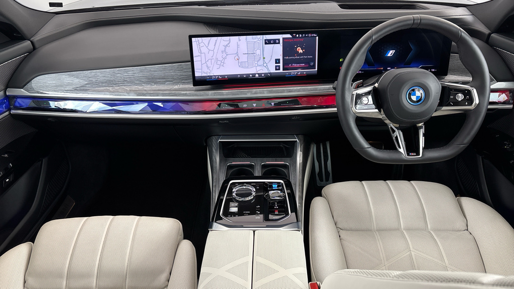 BMW i7 50 105.7Kwh M Sport Edrive Black #4