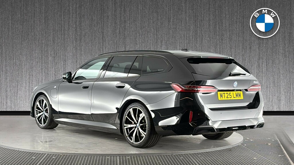 BMW 5 Series 2.0 530E 22.1Kwh M Sport Pro Touring Steptronic Eu Black #2