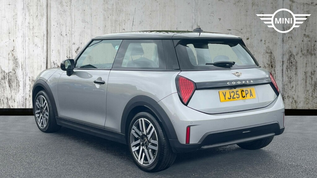 Mini Hatch 1.5C Classic Steptronic Euro 6 Ss Silver #2