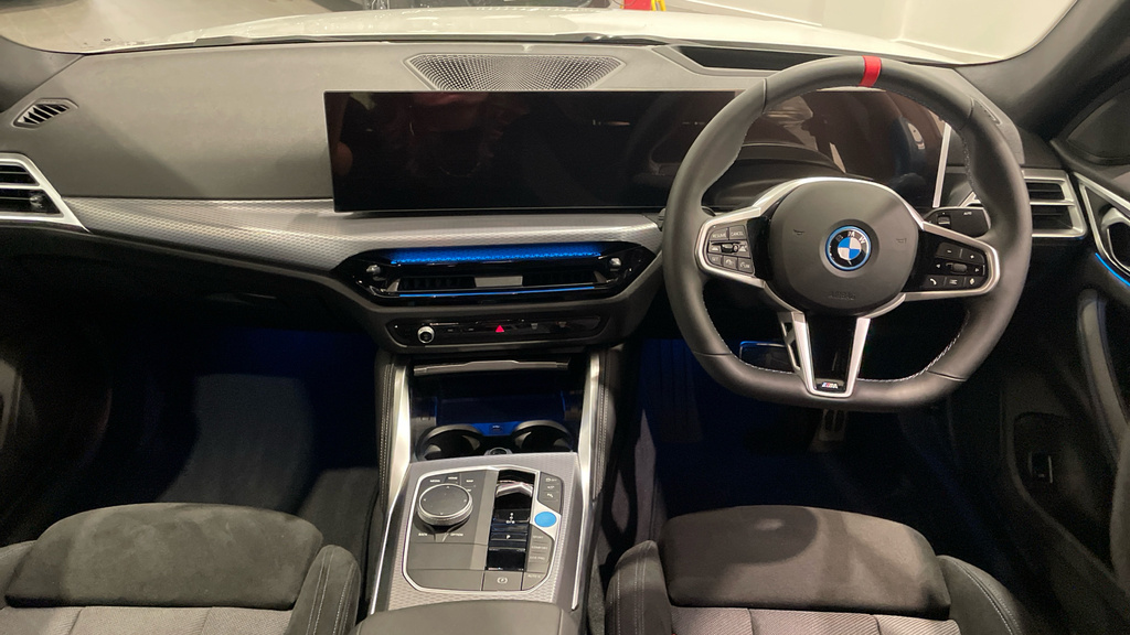 BMW i4 M50 83.9Kwh Gran Coupe 4Wd White #4
