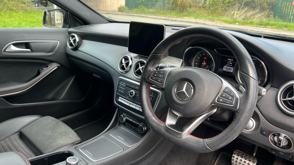 Mercedes-Benz GLA Class 1.6 Gla180 Amg Line Edition 7G-dct Euro 6 Ss Black #6