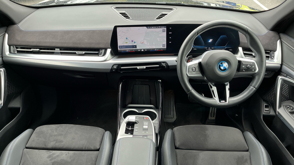 BMW iX2 20 66.5Kwh M Sport Edrive 11Kw Charger Black #4