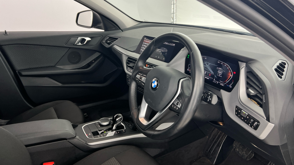 BMW 1 Series 1.5 116D Se Lcp Dct Euro 6 Ss Black #6