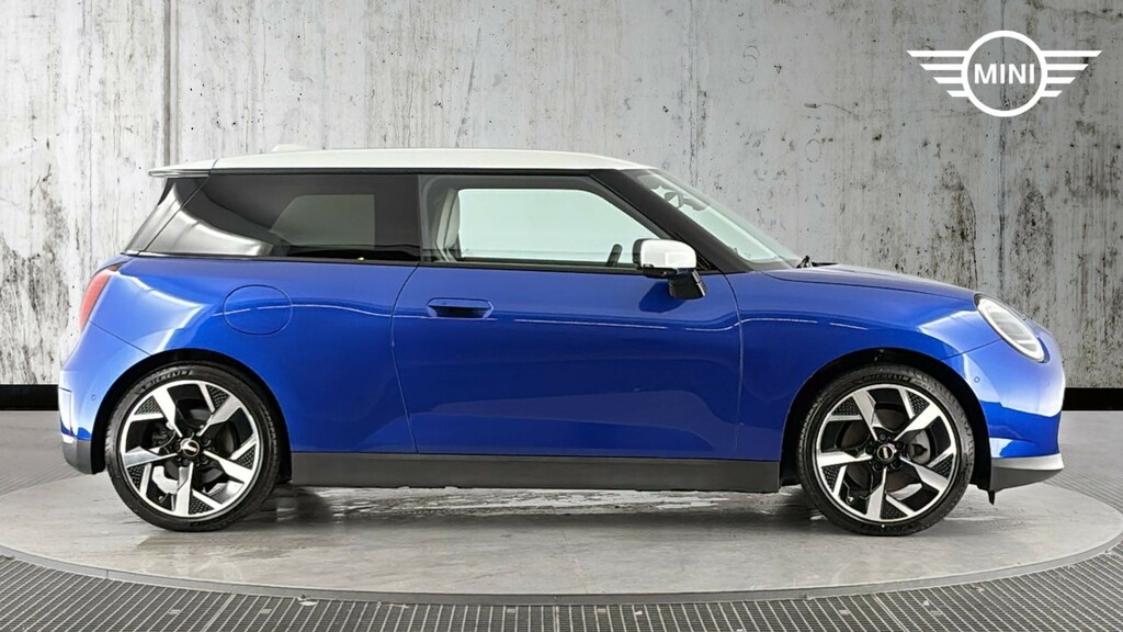 Mini Hatch Se 54.2Kwh Exclusive Blue #3