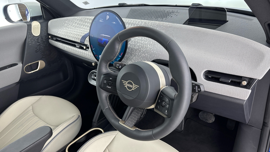Mini Hatch Se 54.2Kwh Exclusive Blue #6