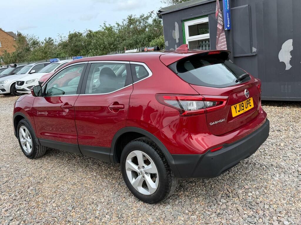 Nissan Qashqai 1.3 Dig-t Acenta Premium Euro 6 Ss YJ19UPE Red #4