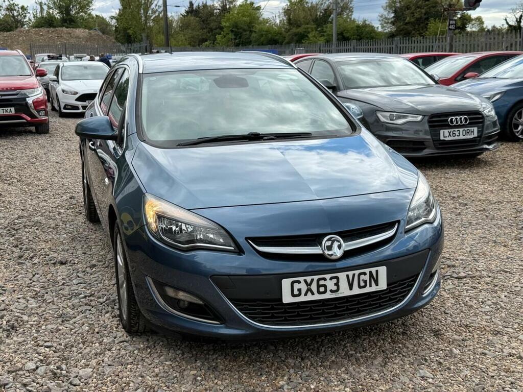 Vauxhall Astra 2.0 Cdti Se Sports Tourer Euro 5 Ss  #2