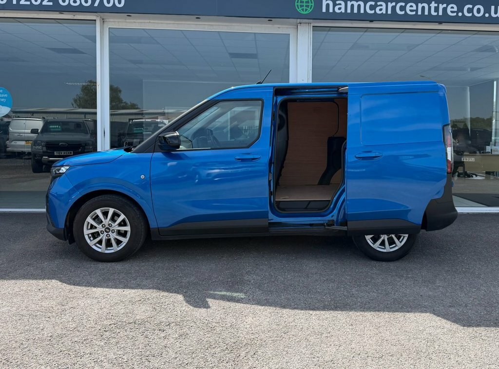 Ford Transit Courier 1L Limited Blue #4