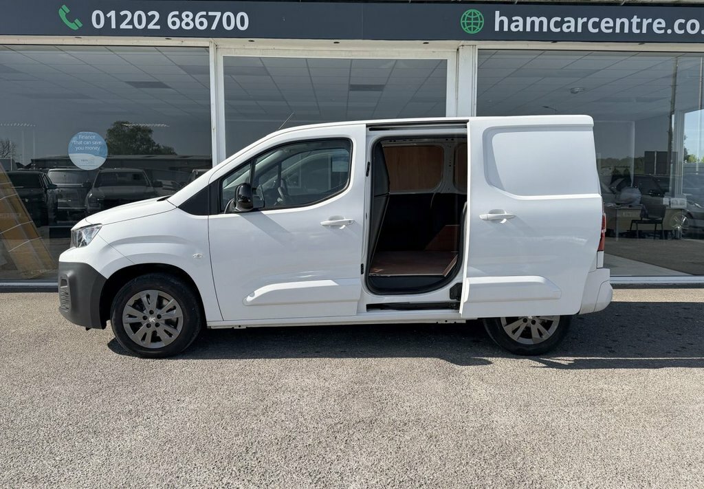 Peugeot Partner 1.5L Asphalt Premium LS23HGE White #2