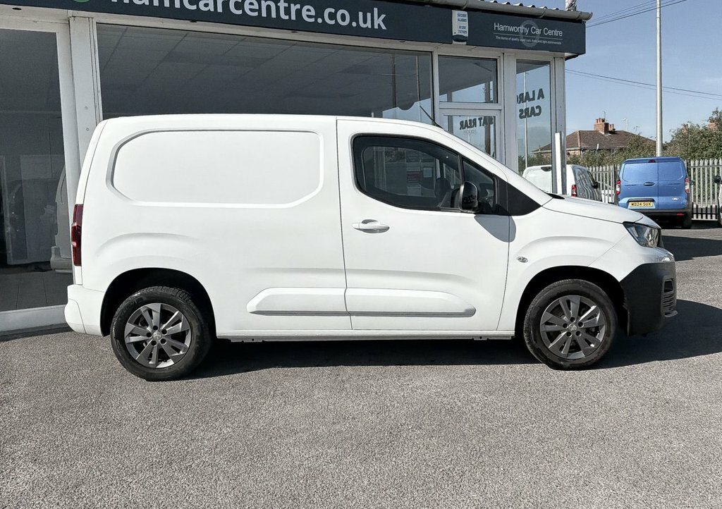 Peugeot Partner 1.5L Asphalt Premium LS23HGE White #6