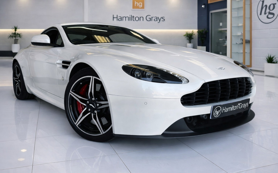 Aston Martin V8 Vantage Coupe Black #1