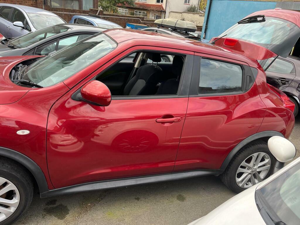 Nissan Juke 1.6 Acenta Euro 5 S S AV14OHL Red #3