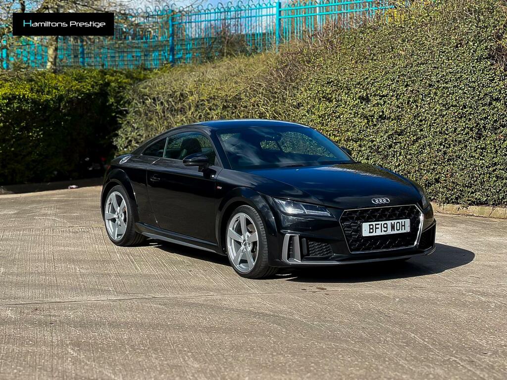 Audi TT 2.0 Tfsi 40 S Line Coupe S Tronic Euro Black