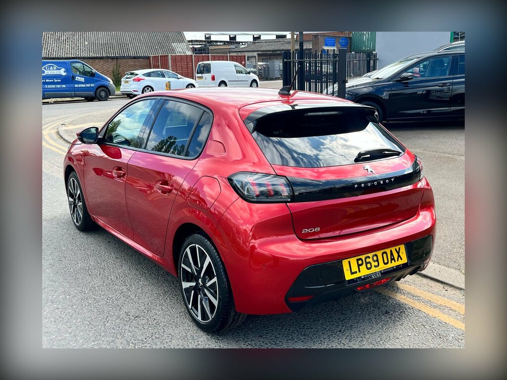 Peugeot 208 1.2 Puretech Allure Hatchback Eu LP69OAX Red #3