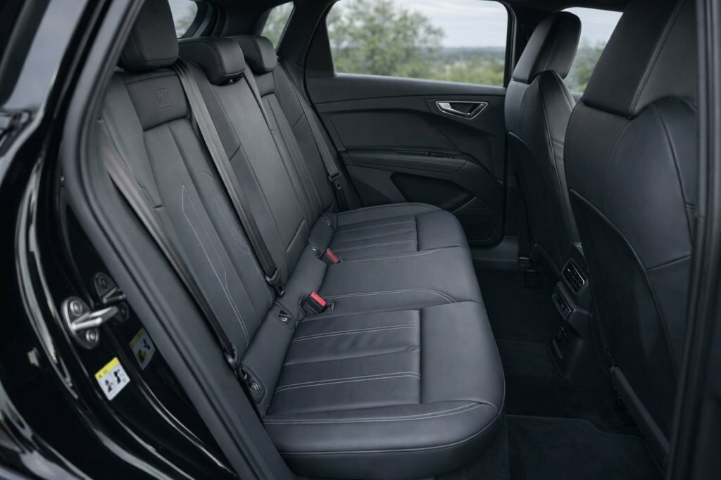 Audi Q4 E Tron Suv MM73OYU Black #5