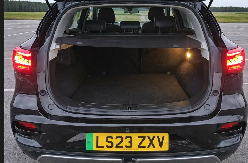 MG ZS Suv LS23ZXV Black #6