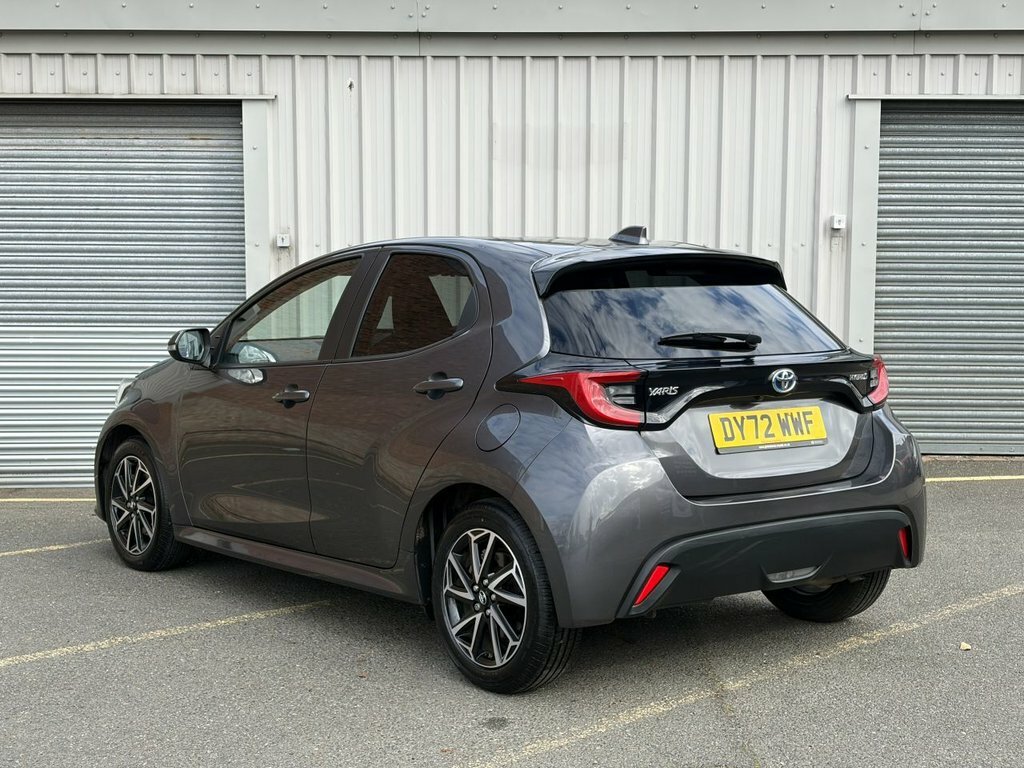 Toyota Yaris 1.5L Design DY72WWF Grey #6