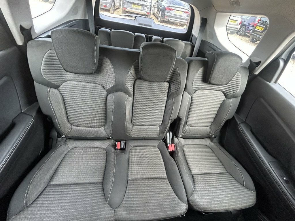 Renault Grand Scenic 1.3L Iconic GK19CVH White #6
