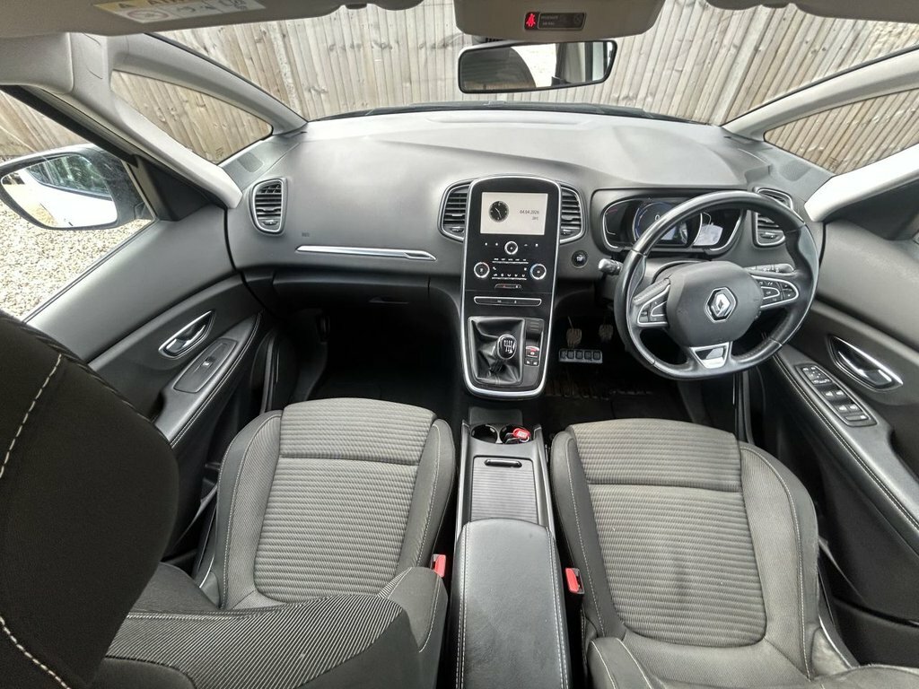 Renault Grand Scenic 1.3L Iconic GK19CVH White #5