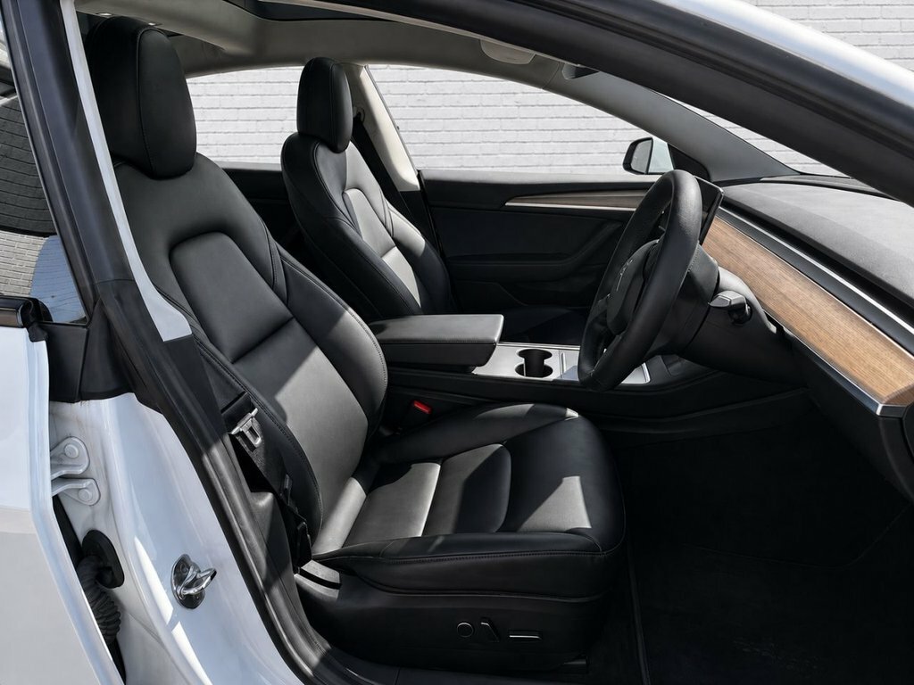 Tesla Model 3 Saloon BT71WWC White #5