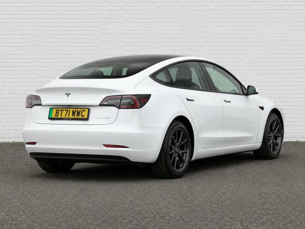 Tesla Model 3 Saloon BT71WWC White #2