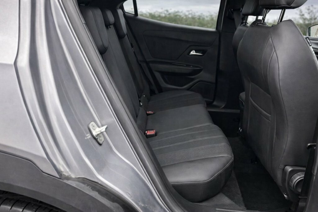 Vauxhall Mokka-e Suv HT72TXH Grey #4