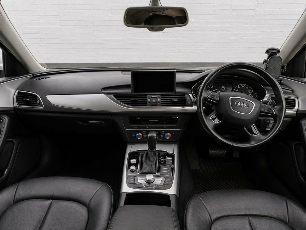 Audi A6 Avant 2L Se Executive VA18YRO White #4