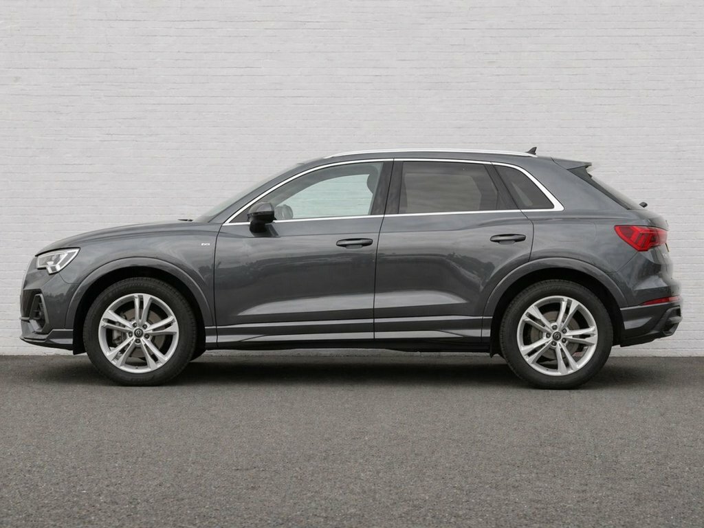Audi Q3 1.5L S Line EN21OOU Grey #3