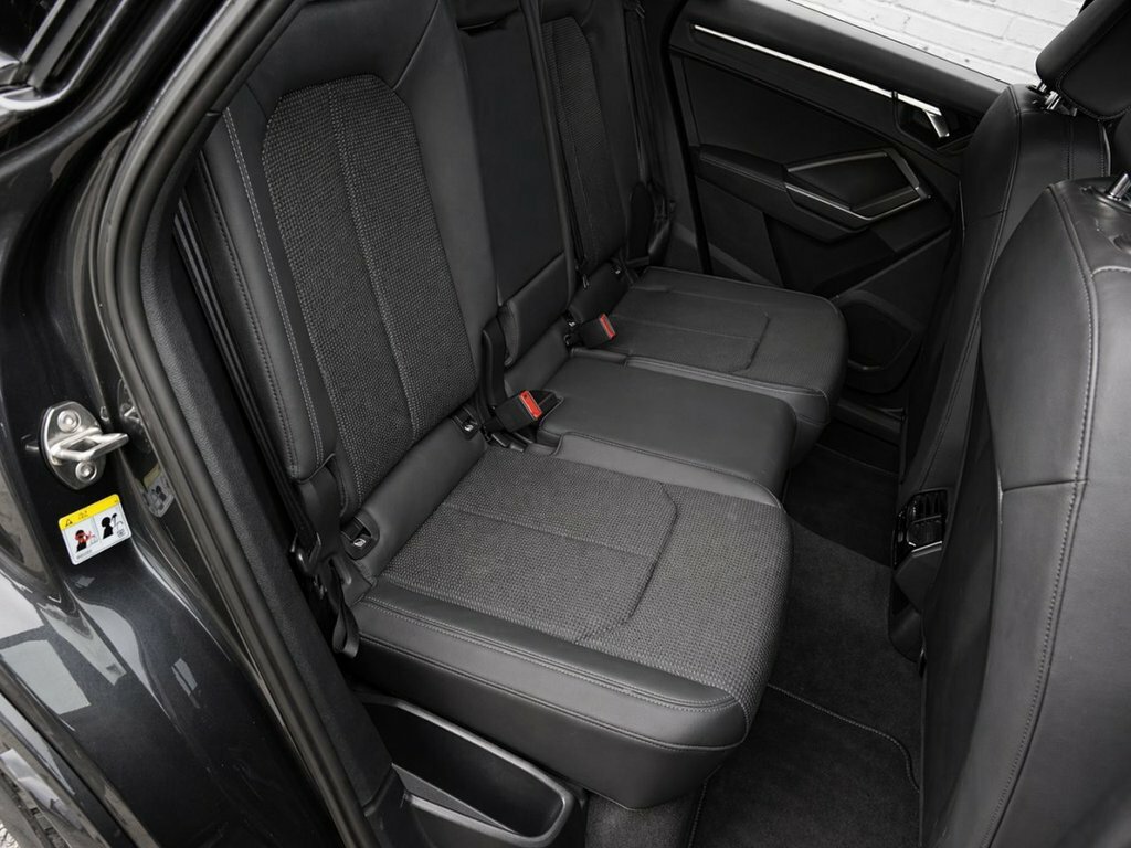 Audi Q3 1.5L S Line EN21OOU Grey #6