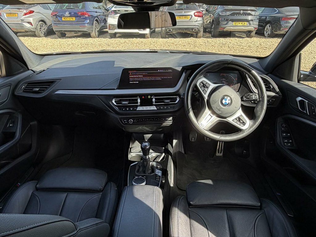 BMW 1 Series 1.5L M Sport Black #4