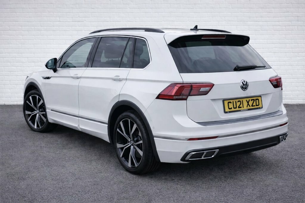 Volkswagen Tiguan 1.5L R-line CU21XZD White #2