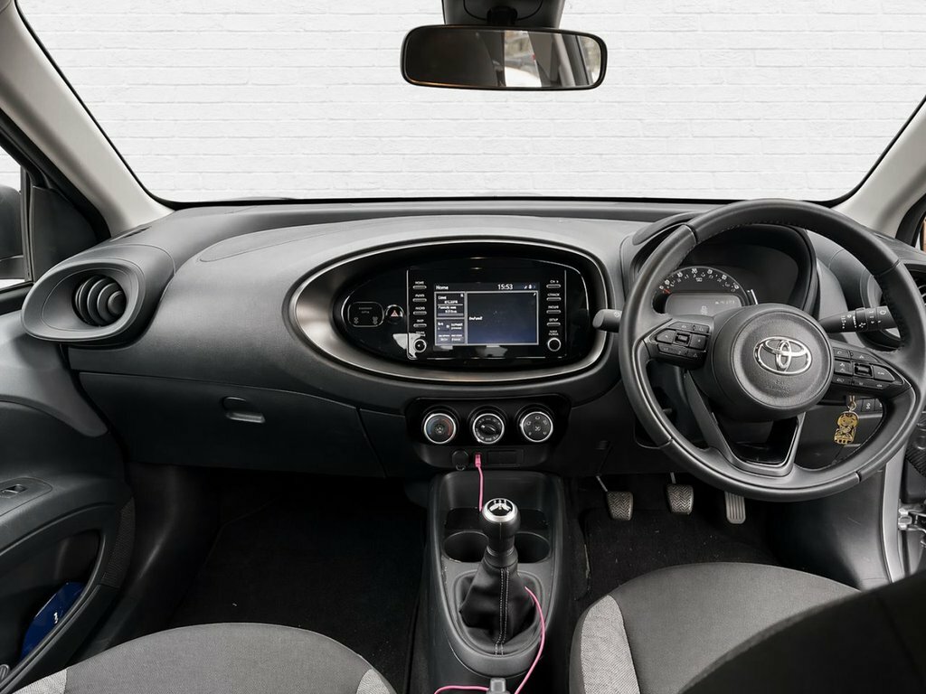 Toyota Aygo X 1L Pure ND72JWA Silver #4