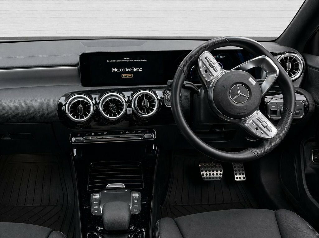 Mercedes-Benz A Class 1.3L Amg Line Edition FJ71VFC Grey #4